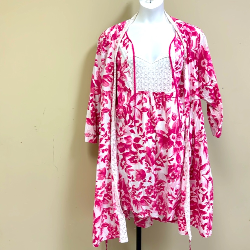 Plus size Talbots gown with robe